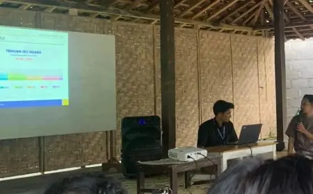 Dosen Sistem Informasi Alma Ata Lakukan Sosialisasi Tentang Bahaya Berita Hoax di Bantul